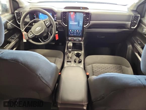 ✅ 2025 Ford Ranger XLT • VIN: 1FTER4HH9SLE50566 • Lot: 92108715. Listed on Copart with 1,378 mi. Free auction sales archive from the USA and detailed vehicle history report at DreamBid. Image 8.