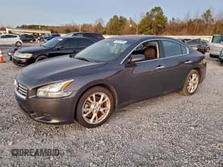 ✅ 2013 Nissan Maxima SV • VIN: 1N4AA5AP0DC819093 • Лот: 96232995. Опубликован ранее на Copart с пробегом 198 321 миль. Бесплатный доступ к архиву аукционных продаж из США и подробный отчёт об истории автомобиля на DreamBid. Изображение 1.