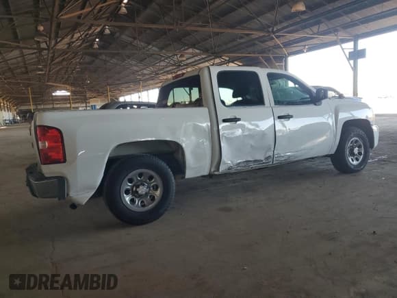 ✅ 2008 Chevrolet Silverado 1500 LS • VIN: 3GCEC13C18G132698 • Лот: 90128085. Опубликован ранее на Copart с пробегом Не указан. Бесплатный доступ к архиву аукционных продаж из США и подробный отчёт об истории автомобиля на DreamBid. Изображение 3.