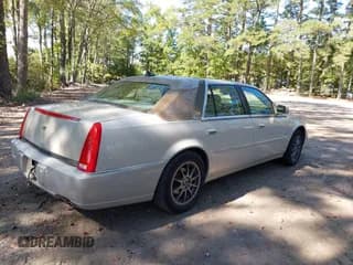 ✅ 2008 Cadillac DTS 1SC • VIN: 1G6KD57Y38U125930 • Lot: 43302798. Wystawiony na IAAI z przebiegiem 101 130 mil. Bezpłatny archiwum sprzedaży aukcyjnych z USA i szczegółowy raport historii pojazdu na DreamBid. Zdjęcie 4.