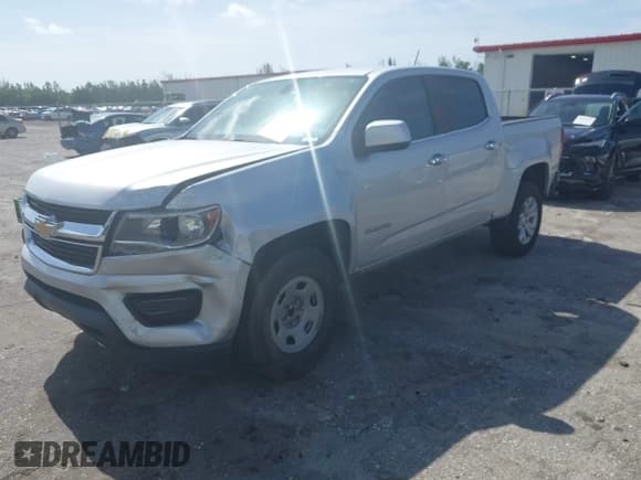 ✅ 2019 Chevrolet Colorado 2WD LT • VIN: 1GCGSCEN6K1121272 • Лот: 43062118. Опубликован ранее на IAAI с пробегом 67 895 миль. Бесплатный доступ к архиву аукционных продаж из США и подробный отчёт об истории автомобиля на DreamBid. Изображение 2.