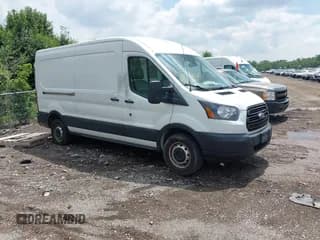 ✅ 2019 Ford Transit • VIN: 1FTBW2CMXKKA40725 • Lot: 42545269. Wystawiony na IAAI z przebiegiem 107 174 mil. Bezpłatny archiwum sprzedaży aukcyjnych z USA i szczegółowy raport historii pojazdu na DreamBid. Zdjęcie 1.