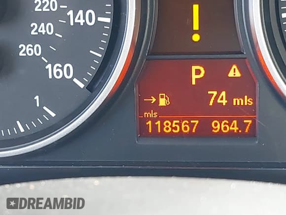 ✅ 2011 BMW 3 Series 335i xDrive • VIN: WBAPL5G56BNN22042 • Lot: 42232806. Listed on IAAI with 118,567 mi. Free auction sales archive from the USA and detailed vehicle history report at DreamBid. Image 16.