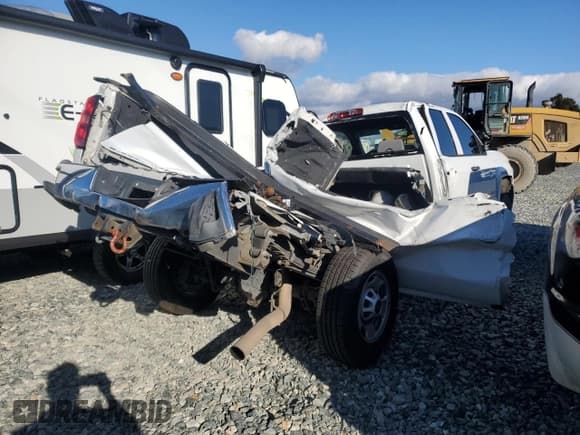 ✅ 2016 Chevrolet Silverado 2500HD Work Truck • VIN: 1GC2CUEG8GZ394589 • Lot: 85757395. Wystawiony na Copart z przebiegiem 178 560 mil. Bezpłatny archiwum sprzedaży aukcyjnych z USA i szczegółowy raport historii pojazdu na DreamBid. Zdjęcie 3.