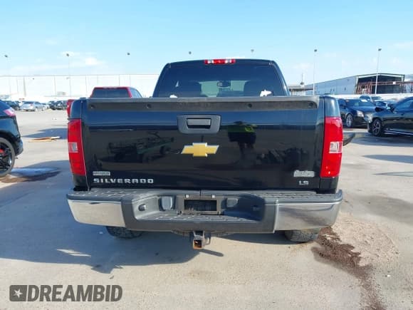 ✅ 2012 Chevrolet Silverado 1500 LS • VIN: 1GCRCREA7CZ302048 • Lot: 43437230. Wystawiony na IAAI z przebiegiem 206 561 mil. Bezpłatny archiwum sprzedaży aukcyjnych z USA i szczegółowy raport historii pojazdu na DreamBid. Zdjęcie 16.