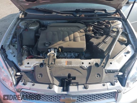 ✅ 2015 Chevrolet Impala LT • VIN: 2G1WB5E33F1149853 • Lot: 41853567. Wystawiony na IAAI z przebiegiem 66 016 mil. Bezpłatny archiwum sprzedaży aukcyjnych z USA i szczegółowy raport historii pojazdu na DreamBid. Zdjęcie 10.