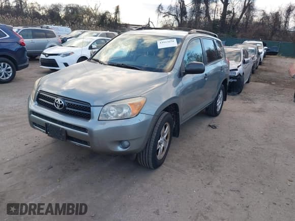 ✅ 2008 Toyota RAV4 • VIN: JTMBD33V286084580 • Lot: 43923658. Listed on IAAI with 114,612 mi. Free auction sales archive from the USA and detailed vehicle history report at DreamBid. Image 2.