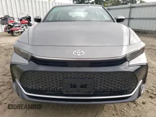 ✅ 2024 Toyota Crown XLE • VIN: JTDAAAAF4R3025781 • Лот: 73939444. Опубликован ранее на Copart с пробегом 2 622 миль. Бесплатный доступ к архиву аукционных продаж из США и подробный отчёт об истории автомобиля на DreamBid. Изображение 5.