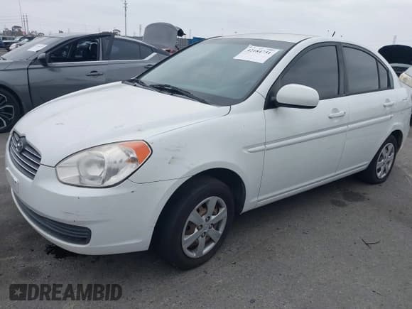 ✅ 2011 Hyundai Accent GLS • VIN: KMHCN4AC2BU586772 • Лот: 42184751. Опубликован ранее на IAAI с пробегом 236 666 миль. Бесплатный доступ к архиву аукционных продаж из США и подробный отчёт об истории автомобиля на DreamBid. Изображение 2.