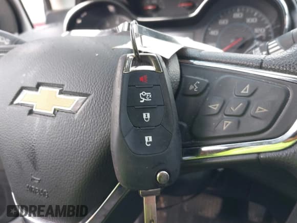 ✅ 2017 Chevrolet Cruze LT • VIN: 1G1BE5SM8H7281628 • Lot: 43505703. Listed on IAAI with 90,462 mi. Free auction sales archive from the USA and detailed vehicle history report at DreamBid. Image 11.