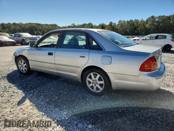✅ 2002 Toyota Avalon XLS • VIN: 4T1BF28B42U223660 • Lot: 86510385. Wystawiony na Copart z przebiegiem 311 495 mil. Bezpłatny archiwum sprzedaży aukcyjnych z USA i szczegółowy raport historii pojazdu na DreamBid. Zdjęcie 2.