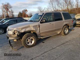 ✅ 1998 Ford Explorer XLT • VIN: 1FMZU35P7WZC25602 • Lot: 81112304. Listed on Copart with 99,614 mi. Free auction sales archive from the USA and detailed vehicle history report at DreamBid. Image 1.