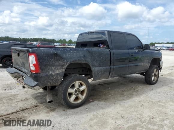 ✅ 2007 Chevrolet Silverado 1500 LS • VIN: 1GCEK19VX7E138470 • Lot: 74797024. Listed on Copart with 251,617 mi. Free auction sales archive from the USA and detailed vehicle history report at DreamBid. Image 3.