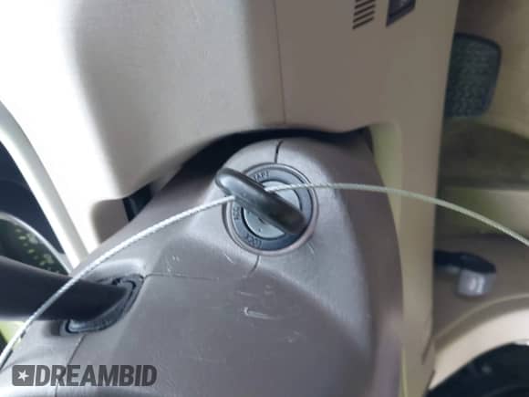 2007 Toyota Highlander z VIN JTEGD21A870157089, wystawiony jako IAAI lot #42899646 z przebiegiem 279 326 mil mil oraz . Historia ofert i sprzedaży dostępna na DreamBid. Obrazek 11.