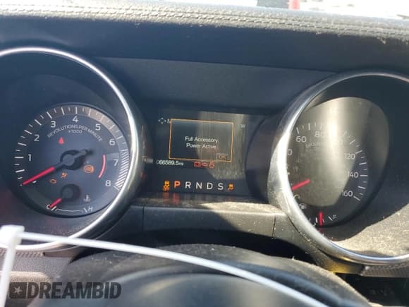 ✅ 2019 Ford Mustang EcoBoost • VIN: 1FA6P8TH1K5111819 • Лот: 85694795. Опубликован ранее на Copart с пробегом 66 589 миль. Бесплатный доступ к архиву аукционных продаж из США и подробный отчёт об истории автомобиля на DreamBid. Изображение 9.