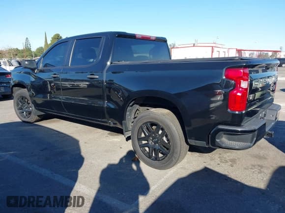 ✅ 2023 Chevrolet Silverado 1500 Custom • VIN: 3GCPABEK5PG262216 • Lot: 43852032. Wystawiony na IAAI z przebiegiem 34 397 mil. Bezpłatny archiwum sprzedaży aukcyjnych z USA i szczegółowy raport historii pojazdu na DreamBid. Zdjęcie 3.