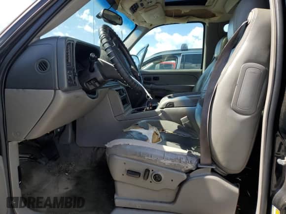 2005 Chevrolet Suburban LT с VIN 3GNEC16Z65G152805, выставлен на аукционе Copart как лот 66088674 с пробегом 257 287 миль миль и Чистый • Clean title. История ставок и продаж доступна на DreamBid. Изображение 7.