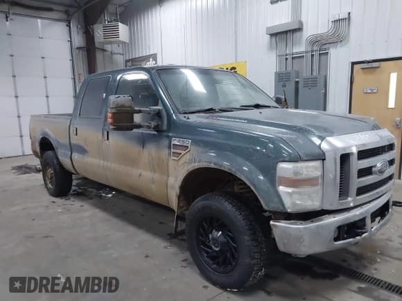 ✅ 2008 Ford F-250 XL • VIN: 1FTSW21R78ED95034 • Lot: 41340287. Wystawiony na IAAI z przebiegiem 193 600 mil. Bezpłatny archiwum sprzedaży aukcyjnych z USA i szczegółowy raport historii pojazdu na DreamBid. Zdjęcie 1.