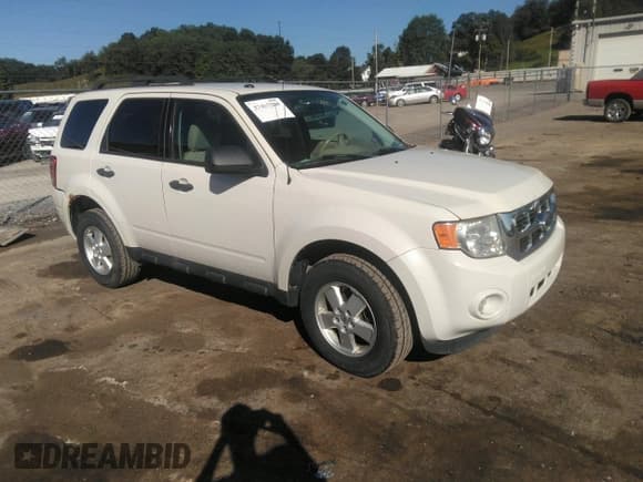 ✅ 2011 Ford Escape XLT • VIN: 1FMCU9D79BKA93682 • Лот: 37467289. Опубликован ранее на IAAI с пробегом 108 175 миль. Бесплатный доступ к архиву аукционных продаж из США и подробный отчёт об истории автомобиля на DreamBid. Изображение 1.