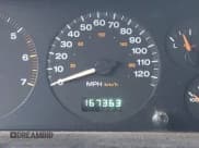 ✅ 2002 Jeep Grand Cherokee Laredo • VIN: 1J4GW48S82C316851 • Lot: 43260328. Listed on IAAI with 167,363 mi. Free auction sales archive from the USA and detailed vehicle history report at DreamBid. Image 16.