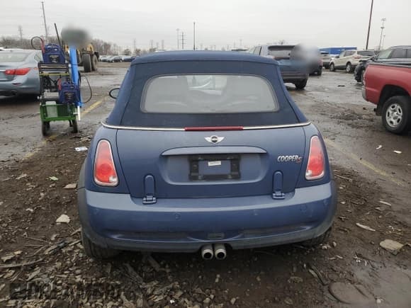 ✅ 2005 MINI Convertible S • VIN: WMWRH33415TK55243 • Lot: 93570225. Wystawiony na Copart z przebiegiem 79 303 mil. Bezpłatny archiwum sprzedaży aukcyjnych z USA i szczegółowy raport historii pojazdu na DreamBid. Zdjęcie 6.