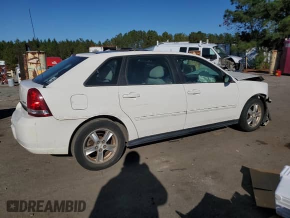 2005 Chevrolet Malibu Maxx LS z VIN 1G1ZT628X5F226581, wystawiony jako Copart lot #82484914 z przebiegiem 222 410 mil mil oraz Szkoda całkowita • Salvage title. Historia ofert i sprzedaży dostępna na DreamBid. Obrazek 3.