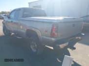 ✅ 2003 Chevrolet Silverado 2500HD LT • VIN: 1GCHK29G03E172190 • Lot: 43526942. Wystawiony na IAAI z przebiegiem 175 123 mil. Bezpłatny archiwum sprzedaży aukcyjnych z USA i szczegółowy raport historii pojazdu na DreamBid. Zdjęcie 3.