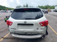 ✅ 2018 Nissan Pathfinder SL • VIN: 5N1DR2MM4JC641258 • Лот: 42828121. Опубликован ранее на IAAI с пробегом 137 987 миль. Бесплатный доступ к архиву аукционных продаж из США и подробный отчёт об истории автомобиля на DreamBid. Изображение 16.