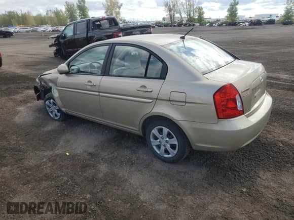 2010 Hyundai Accent GL z VIN KMHCN4BC4AU494057, wystawiony jako Copart lot #72675014 z przebiegiem 61 711 mil mil oraz Szkoda całkowita • Salvage title. Historia ofert i sprzedaży dostępna na DreamBid. Obrazek 2.