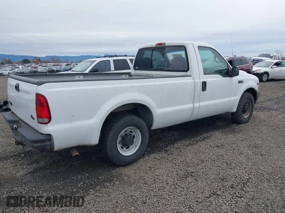 ✅ 2000 Ford F-250 XL • VIN: 1FTNF20L9YEB15866 • Lot: 43806998. Listed on IAAI with 131,253 mi. Free auction sales archive from the USA and detailed vehicle history report at DreamBid. Image 4.