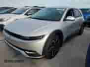 2024 Hyundai Ioniq 5 SEL z VIN KM8KN4DE8RU295907, wystawiony jako Copart lot #77888084 z przebiegiem 3 751 mil mil oraz Nie do naprawy • Non repairable. Historia ofert i sprzedaży dostępna na DreamBid. Obrazek 1.