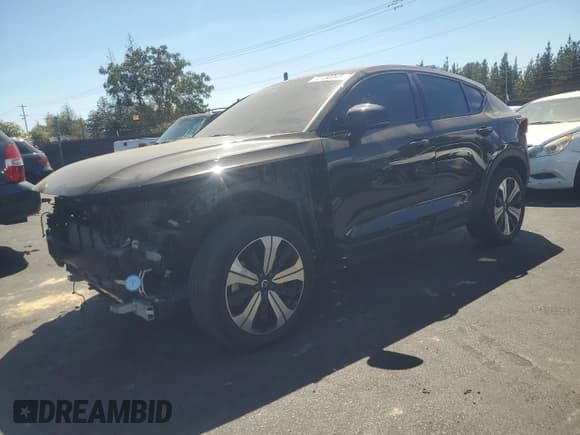 ✅ 2023 Volvo C40 Plus • VIN: YV4ED3GL7P2035500 • Лот: 72100045. Опубликован ранее на Copart с пробегом 29 791 миль. Бесплатный доступ к архиву аукционных продаж из США и подробный отчёт об истории автомобиля на DreamBid. Изображение 1.