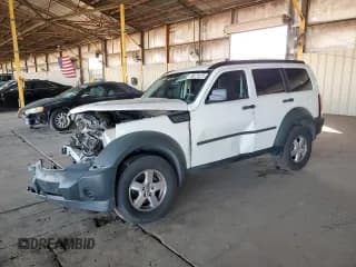✅ 2008 Dodge Nitro SXT • VIN: 1D8GT28K68W164533 • Lot: 90279275. Wystawiony na Copart z przebiegiem 150 651 mil. Bezpłatny archiwum sprzedaży aukcyjnych z USA i szczegółowy raport historii pojazdu na DreamBid. Zdjęcie 1.