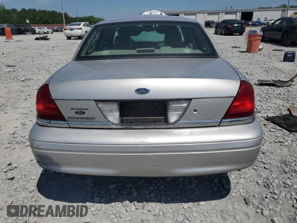 ✅ 2007 Ford Crown Victoria LX • VIN: 2FAFP74V97X102922 • Lot: 53534675. Listed on Copart with 228,486 mi. Free auction sales archive from the USA and detailed vehicle history report at DreamBid. Image 6.