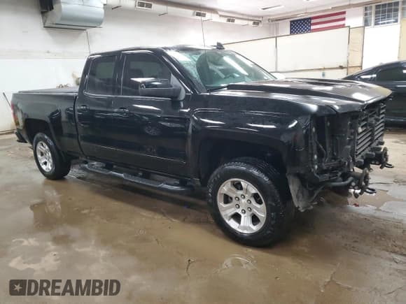 ✅ 2019 Chevrolet Silverado 1500 LT • VIN: 2GCVKPEC1K1109621 • Lot: 73345944. Wystawiony na Copart z przebiegiem 97 864 mil. Bezpłatny archiwum sprzedaży aukcyjnych z USA i szczegółowy raport historii pojazdu na DreamBid. Zdjęcie 4.