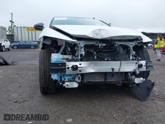 ✅ 2025 Lexus RZ 450e Premium • VIN: JTJAAAAB7SA028301 • Лот: 42518068. Опубликован ранее на IAAI с пробегом 1 244 миль. Бесплатный доступ к архиву аукционных продаж из США и подробный отчёт об истории автомобиля на DreamBid. Изображение 6.