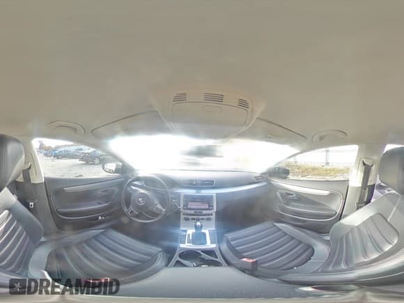 ✅ 2013 Volkswagen CC R-Line • VIN: WVWBP7AN9DE515062 • Lot: 91788255. Wystawiony na Copart z przebiegiem 83 158 mil. Bezpłatny archiwum sprzedaży aukcyjnych z USA i szczegółowy raport historii pojazdu na DreamBid. Zdjęcie 14.