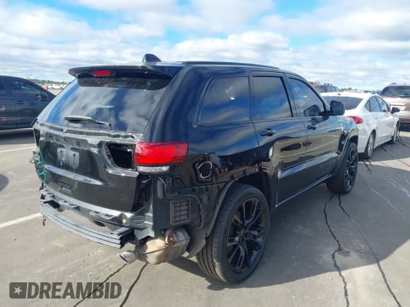 ✅ 2019 Jeep Grand Cherokee Upland • VIN: 1C4RJFAGXKC569846 • Lot: 43416978. Listed on IAAI with 86,782 mi. Free auction sales archive from the USA and detailed vehicle history report at DreamBid. Image 4.
