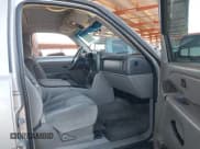 ✅ 2005 GMC Yukon SLE • VIN: 1GKEK13V55J138927 • Лот: 43121301. Опубликован ранее на IAAI с пробегом Не указан. Бесплатный доступ к архиву аукционных продаж из США и подробный отчёт об истории автомобиля на DreamBid. Изображение 5.