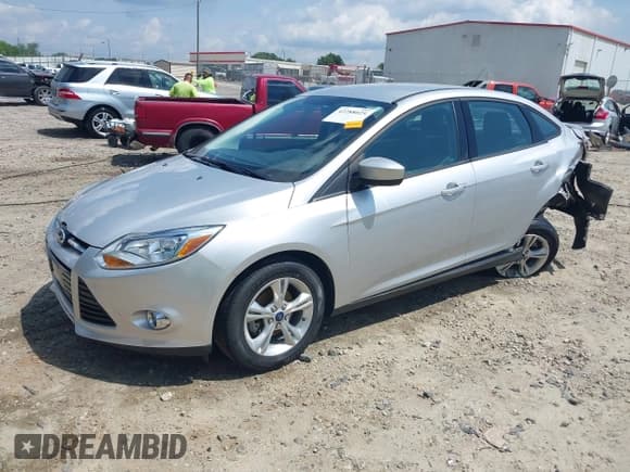 ✅ 2012 Ford Focus SE • VIN: 1FAHP3F29CL452465 • Lot: 42288025. Wystawiony na IAAI z przebiegiem 25 420 mil. Bezpłatny archiwum sprzedaży aukcyjnych z USA i szczegółowy raport historii pojazdu na DreamBid. Zdjęcie 18.