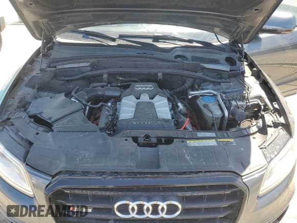 ✅ 2016 Audi SQ5 Premium Plus • VIN: WA1CCAFP7GA151706 • Лот: 56392425. Опубликован ранее на Copart с пробегом 168 180 миль. Бесплатный доступ к архиву аукционных продаж из США и подробный отчёт об истории автомобиля на DreamBid. Изображение 12.