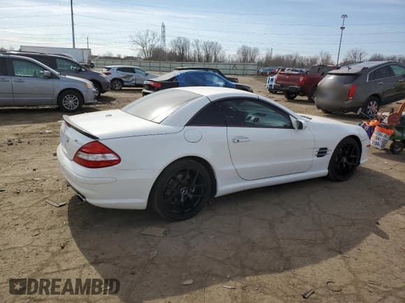 ✅ 2008 Mercedes-Benz SL 550 • VIN: WDBSK71F28F138337 • Лот: 46896265. Опубликован ранее на Copart с пробегом 86 717 миль. Бесплатный доступ к архиву аукционных продаж из США и подробный отчёт об истории автомобиля на DreamBid. Изображение 3.