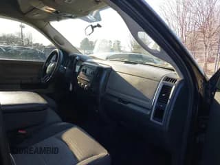 ✅ 2009 Dodge 1500 TRX • VIN: 1D3HB13P09S701562 • Lot: 41491281. Wystawiony na IAAI z przebiegiem 231 753 mil. Bezpłatny archiwum sprzedaży aukcyjnych z USA i szczegółowy raport historii pojazdu na DreamBid. Zdjęcie 5.