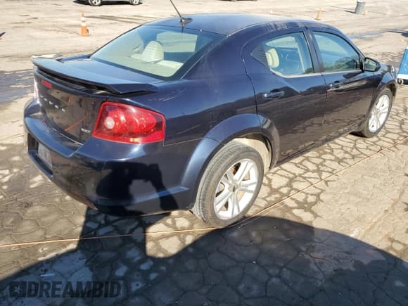 ✅ 2012 Dodge Avenger SXT • VIN: 1C3CDZCB1CN190406 • Lot: 76045524. Wystawiony na Copart z przebiegiem 185 189 mil. Bezpłatny archiwum sprzedaży aukcyjnych z USA i szczegółowy raport historii pojazdu na DreamBid. Zdjęcie 3.