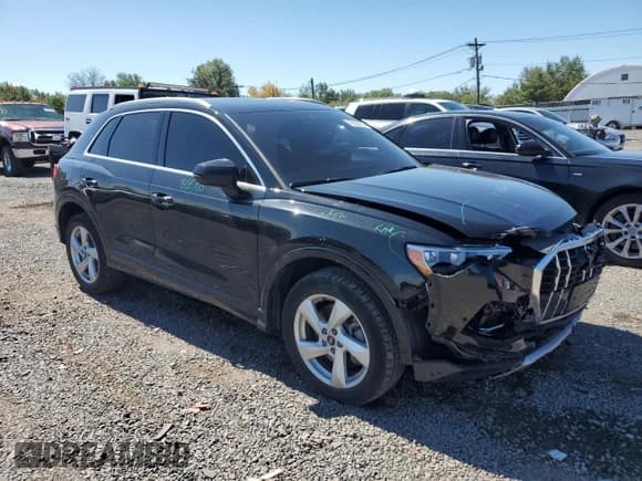 ✅ 2021 Audi Q3 Premium • VIN: WA1AUCF33M1099449 • Lot: 70678005. Wystawiony na Copart z przebiegiem 79 113 mil. Bezpłatny archiwum sprzedaży aukcyjnych z USA i szczegółowy raport historii pojazdu na DreamBid. Zdjęcie 4.