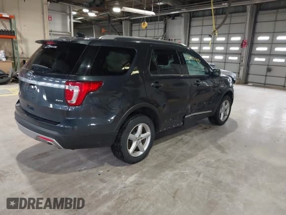 ✅ 2017 Ford Explorer XLT • VIN: 1FM5K8D86HGD63397 • Lot: 42043606. Listed on IAAI with 129,261 mi. Free auction sales archive from the USA and detailed vehicle history report at DreamBid. Image 4.