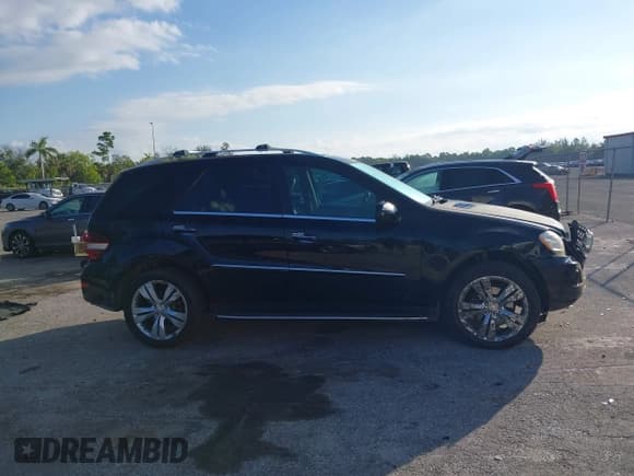 ✅ 2010 Mercedes-Benz M 350 • VIN: 4JGBB5GB0AA560745 • Лот: 43746344. Опубликован ранее на IAAI с пробегом 108 164 миль. Бесплатный доступ к архиву аукционных продаж из США и подробный отчёт об истории автомобиля на DreamBid. Изображение 13.