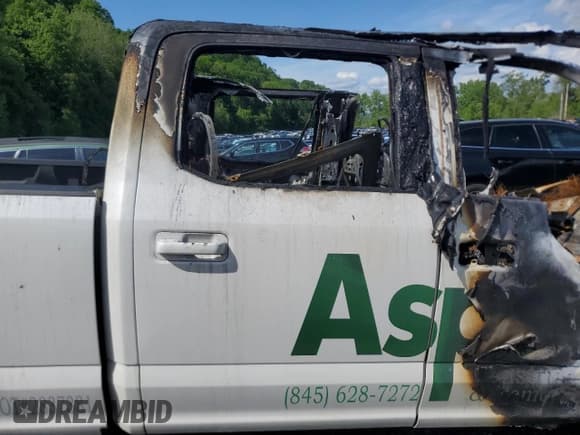 ✅ 2017 Ford F-350 Platinum • VIN: 1FT8W3BT8HEE52917 • Lot: 57059525. Listed on Copart with Not provided. Free auction sales archive from the USA and detailed vehicle history report at DreamBid. Image 10.