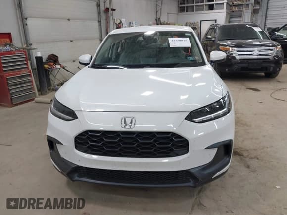 ✅ 2024 Honda HR-V LX • VIN: 3CZRZ2H35RM719109 • Lot: 43350815. Listed on IAAI with 29,816 mi. Free auction sales archive from the USA and detailed vehicle history report at DreamBid. Image 13.