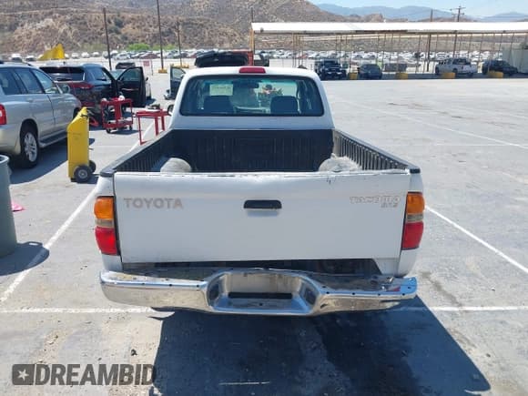 ✅ 2004 Toyota Tacoma • VIN: 5TEVL52N34Z339344 • Лот: 42941932. Опубликован ранее на IAAI с пробегом 332 422 миль. Бесплатный доступ к архиву аукционных продаж из США и подробный отчёт об истории автомобиля на DreamBid. Изображение 16.